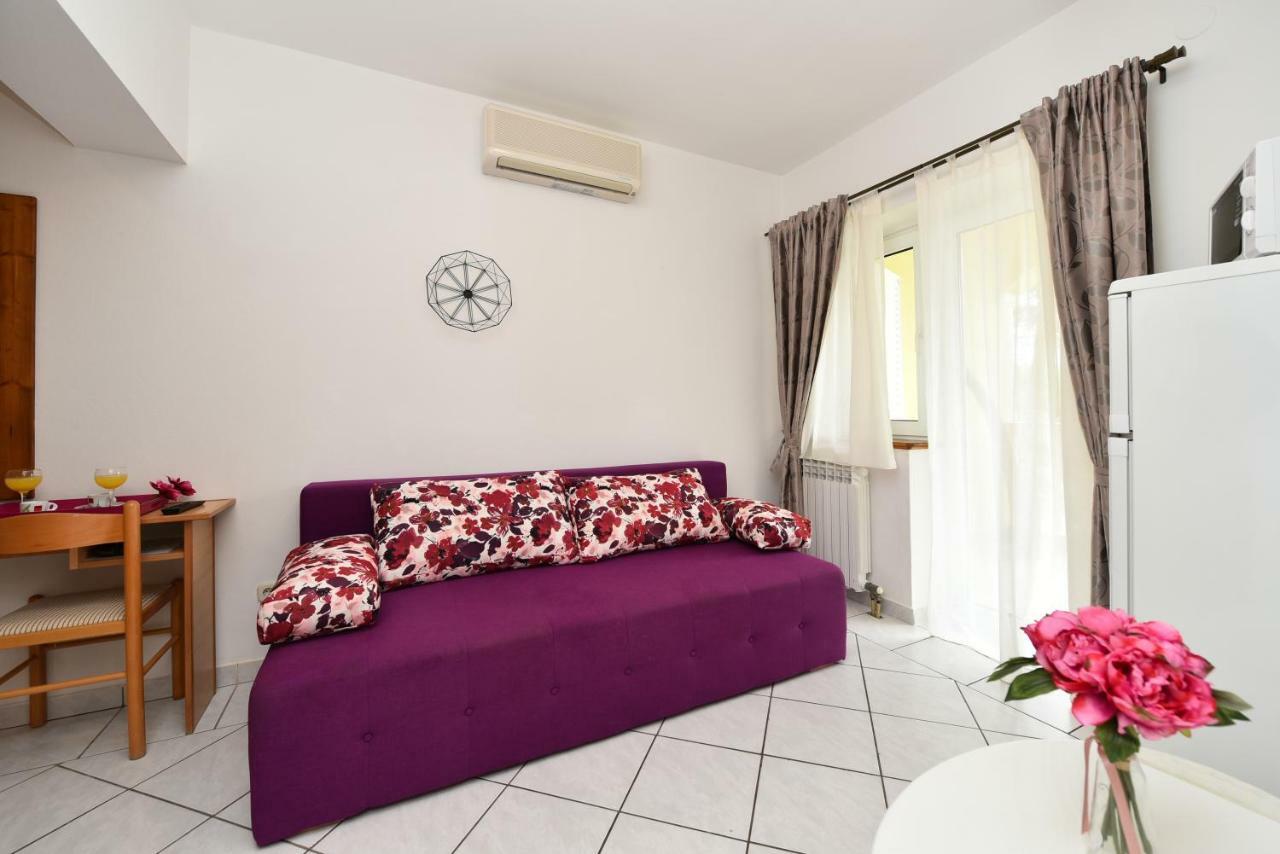 פטרצ'אנה Villa Nela מראה חיצוני תמונה